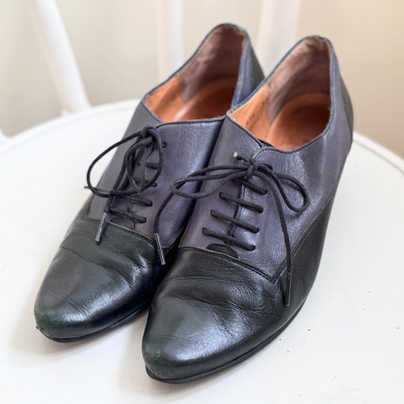 Lace Up Granny Pumps size 37 by Fidji - Picture 3 of 4